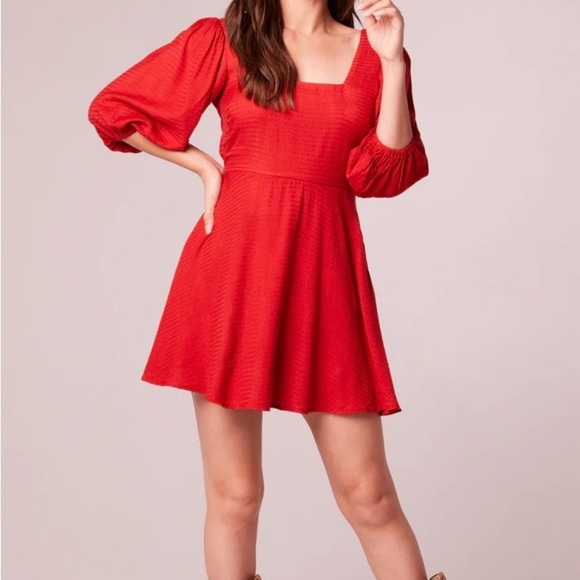 Band of Gypsies Red Square Neck Mini Dress With Puff Sleeves & Back Bow Detail - Picture 1 of 8